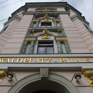 Apartment In Der Jahnallee 20 Waldplatzpalais 